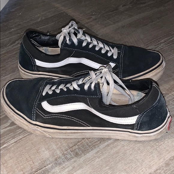 Chocolate brown size 10 Women’s Ugg Moccasins - Picture 6 of 8